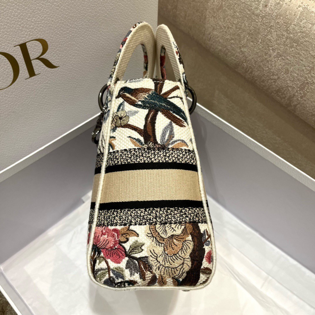 Dior Medium Lady D-Lite Bag In White Jardin d'Hiver Embroidery 793