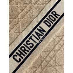 Dior Large Book Tote Bag In Beige Cannage Shearling 199