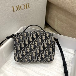 Dior 30 Montaigne Box Bag In Blue Dior Oblique Jacquard 461