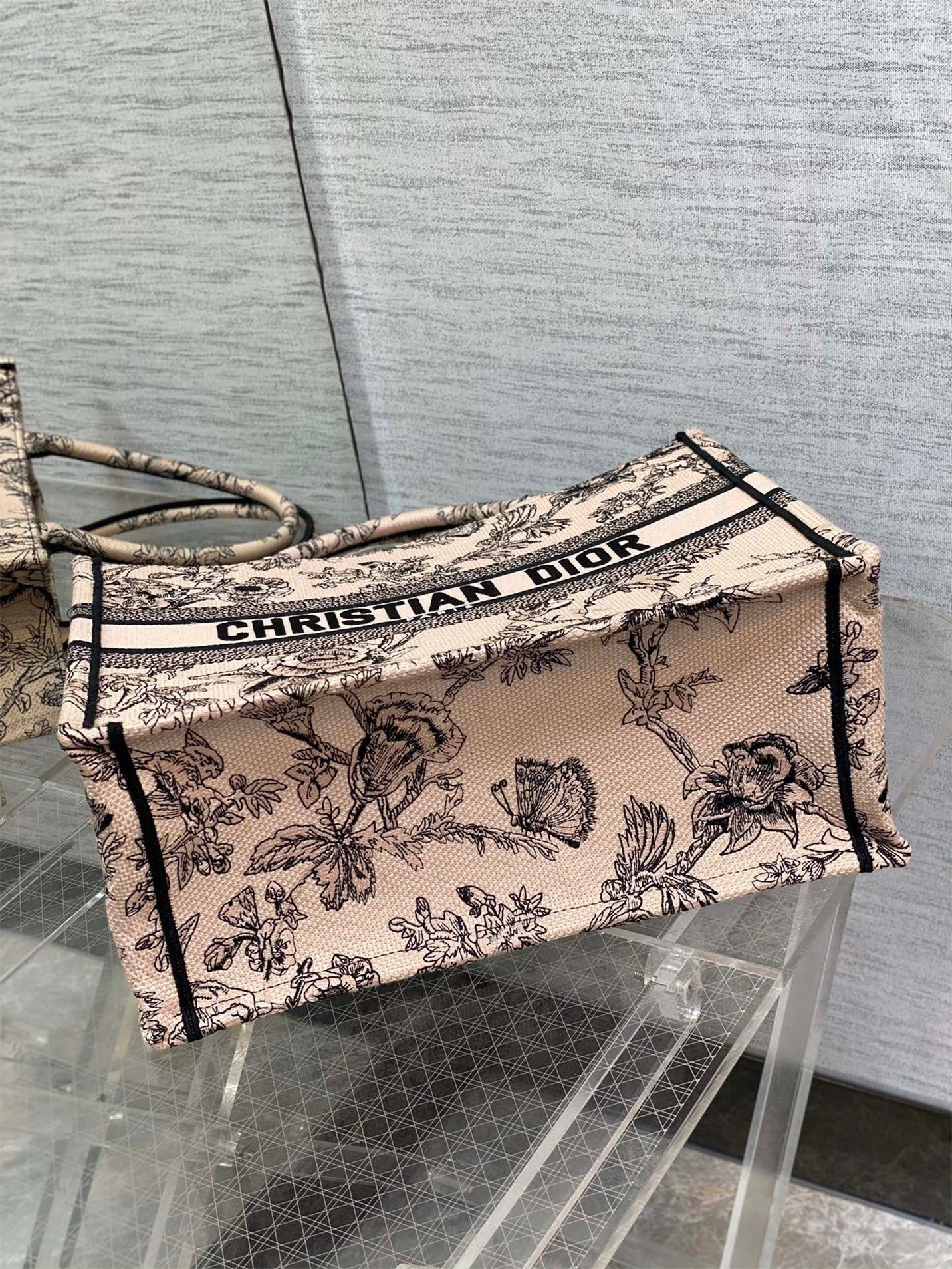 Dior Medium Book Tote Bag In Powder Pink Jardin Botanique Embroidery 362