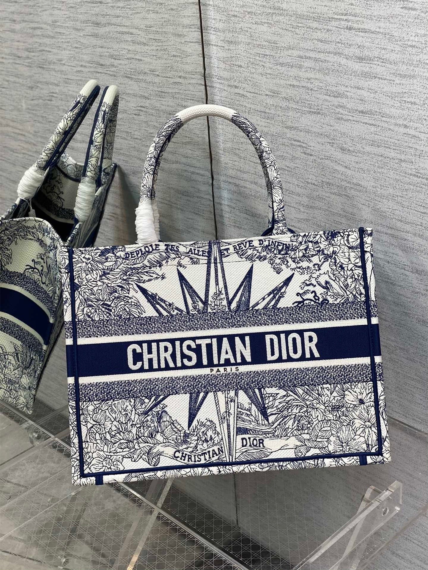 Dior Medium Dior Book Tote In White and Blue Rêve d'Infini Embroidery 379