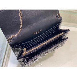 Dior Lady Dior Chain Pouch In Black Patent Calfskin 709