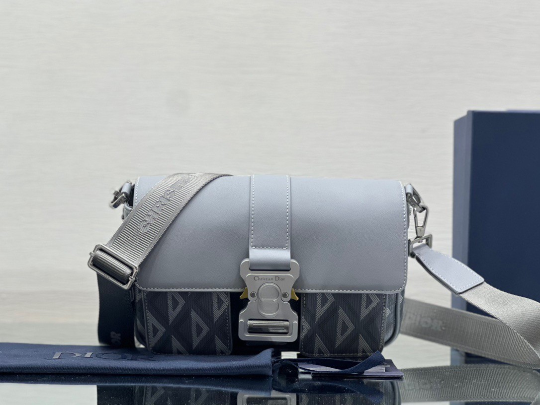 Dior Hit the Road Messenger Bag In Gray CD Diamond Canvas 813