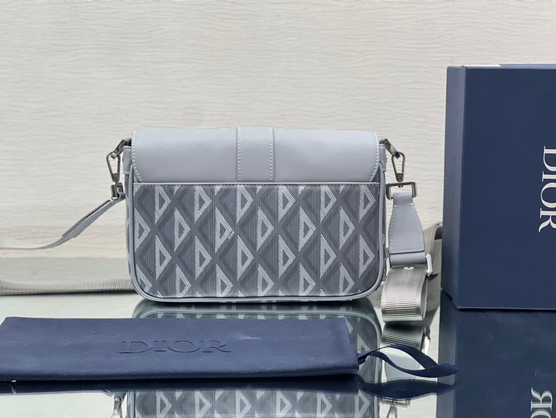 Dior Hit the Road Messenger Bag In Gray CD Diamond Canvas 813