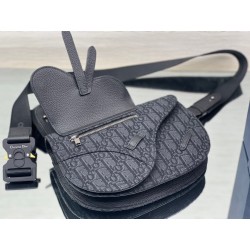 Dior Men's Saddle Pouch in Black Dior Oblique Jacquard 861