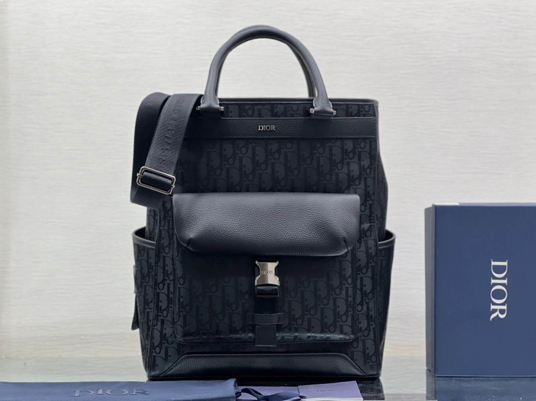 Dior Explorer Tote Bag In Black Dior Oblique Mirage Technical Fabric 933