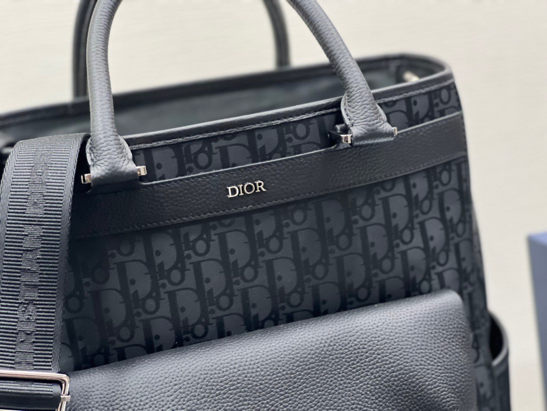 Dior Explorer Tote Bag In Black Dior Oblique Mirage Technical Fabric 933