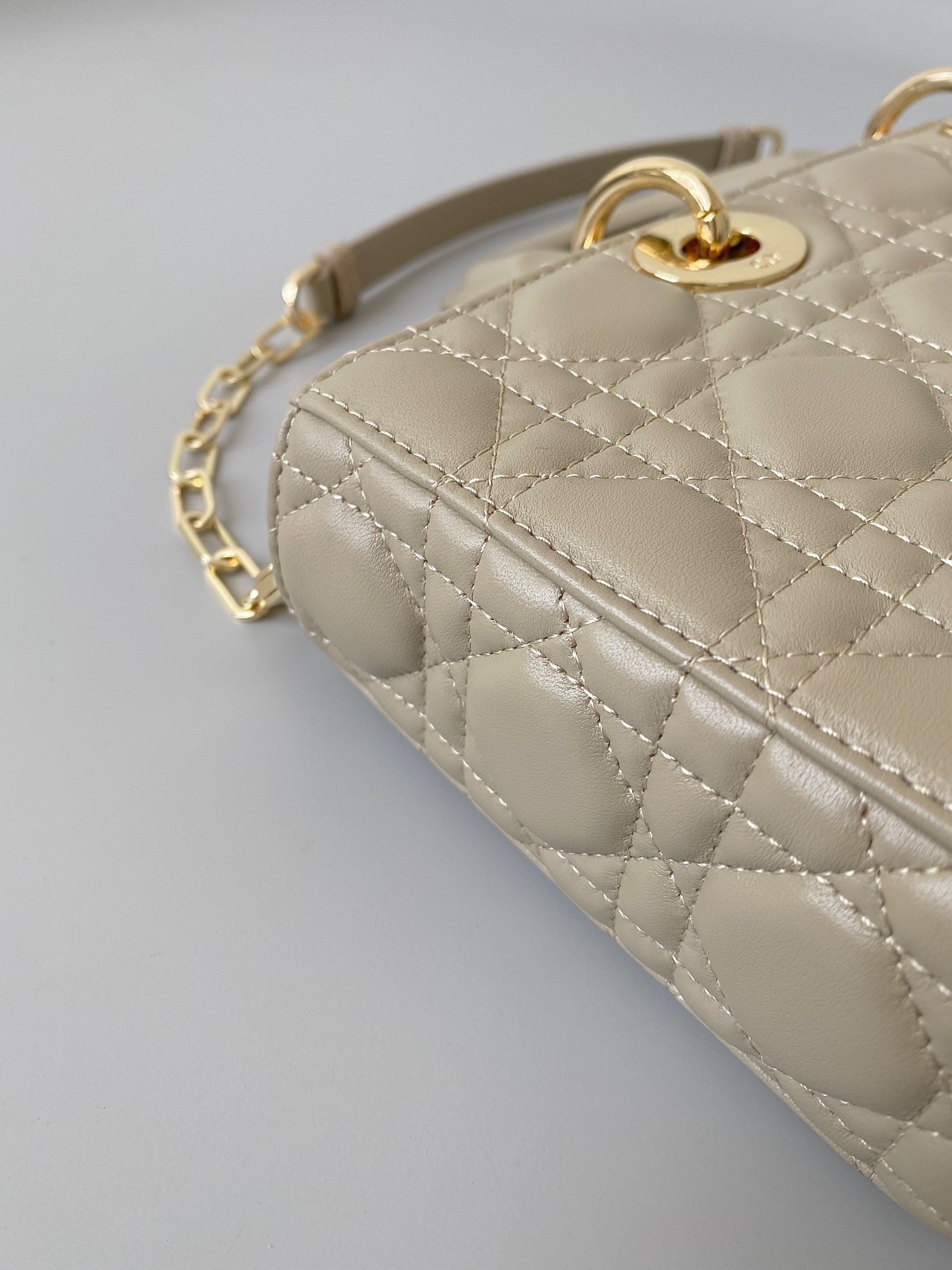 Dior Lady D-Joy Medium Bag In Sand Cannage Lambskin 648