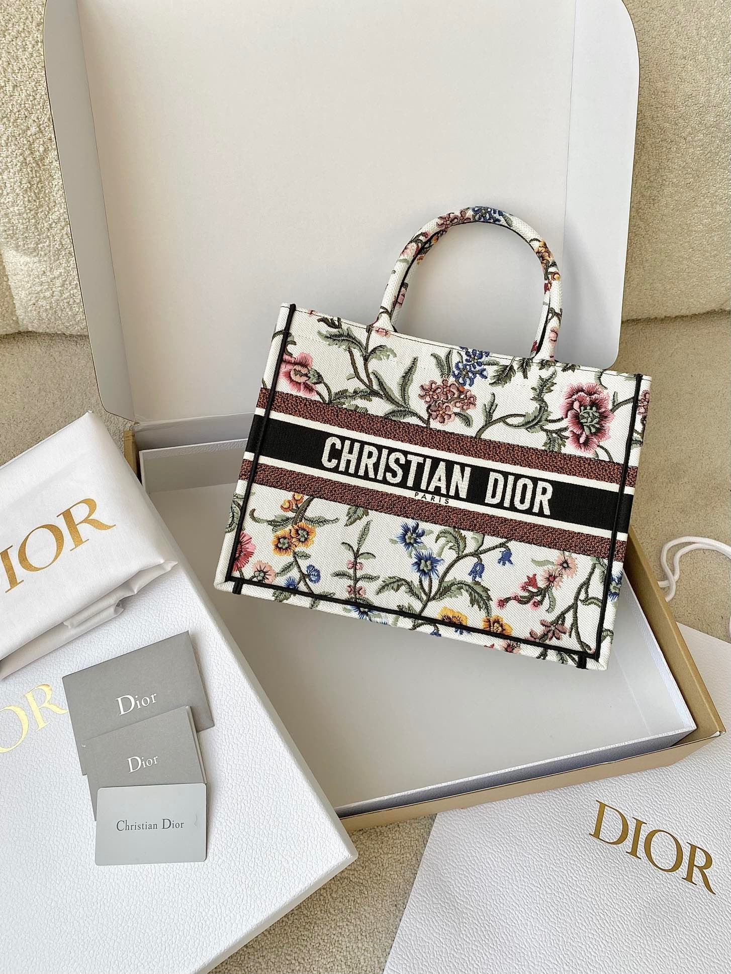 Dior Medium Book Tote Bag In White Dior Petites Fleurs Embroidery 656