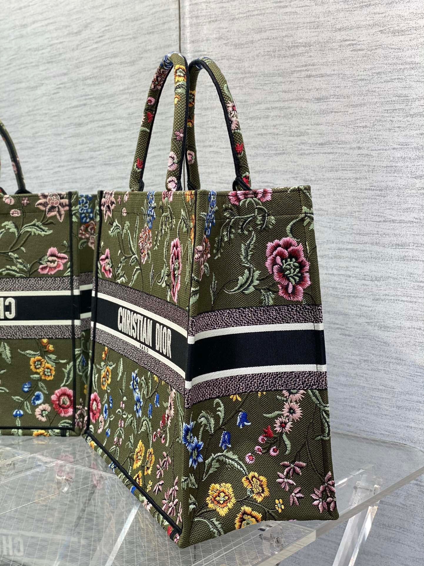 Dior Large Book Tote Bag In Green Dior Petites Fleurs Embroidery 746