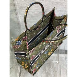 Dior Large Book Tote Bag In Green Dior Petites Fleurs Embroidery 746