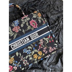 Dior Large Book Tote Bag In Black Dior Petites Fleurs Embroidery 763