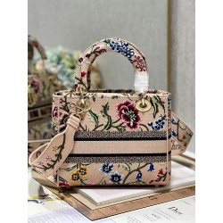 Dior Lady D-Lite Medium Bag In Beige Raffia Embroidered with Dior Petites Fleurs 685