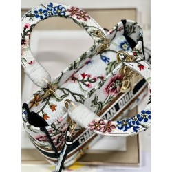 Dior Lady D-Lite Medium Bag In White Dior Petites Fleurs Embroidery 703