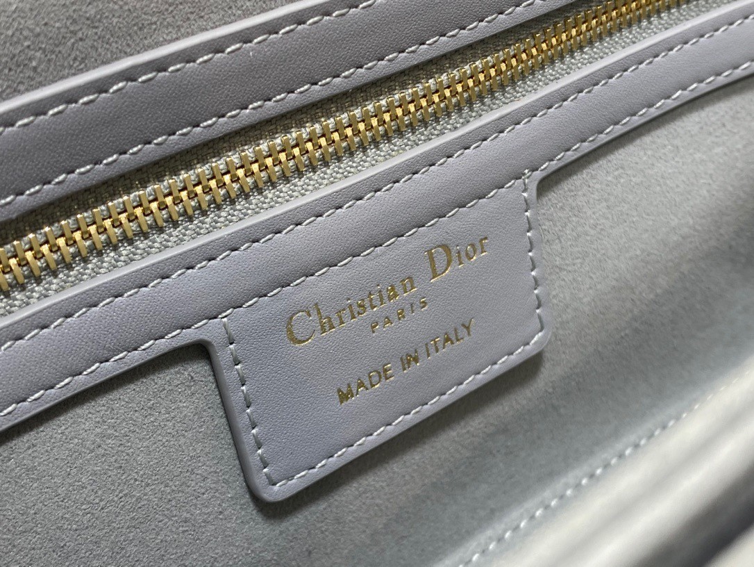 Dior 30 Montaigne Avenue Bag In Grey Box Calfskin 787