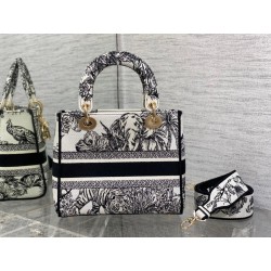 Dior Lady D-Lite Medium Bag In White Toile de Jouy Voyage Embroidery 259