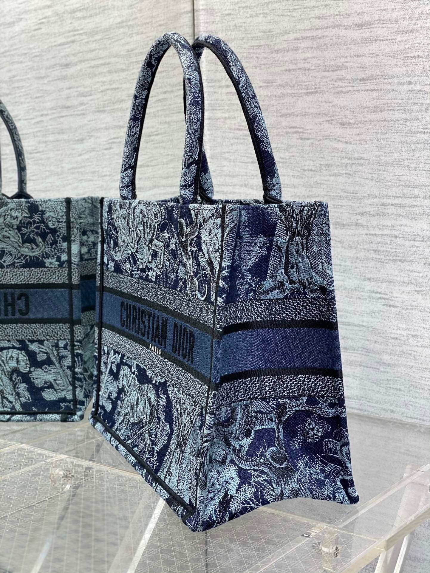 Dior Medium Book Tote Bag In Denim Blue Toile de Jouy Embroidery 735