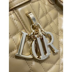 Dior Toujours Small Bag in Tan Macrocannage Calfskin 797