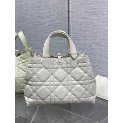 Dior Toujours Medium Bag in White Macrocannage Calfskin 919