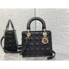 Dior Lady Dior Medium Bag in Noir Grained Calfskin 374