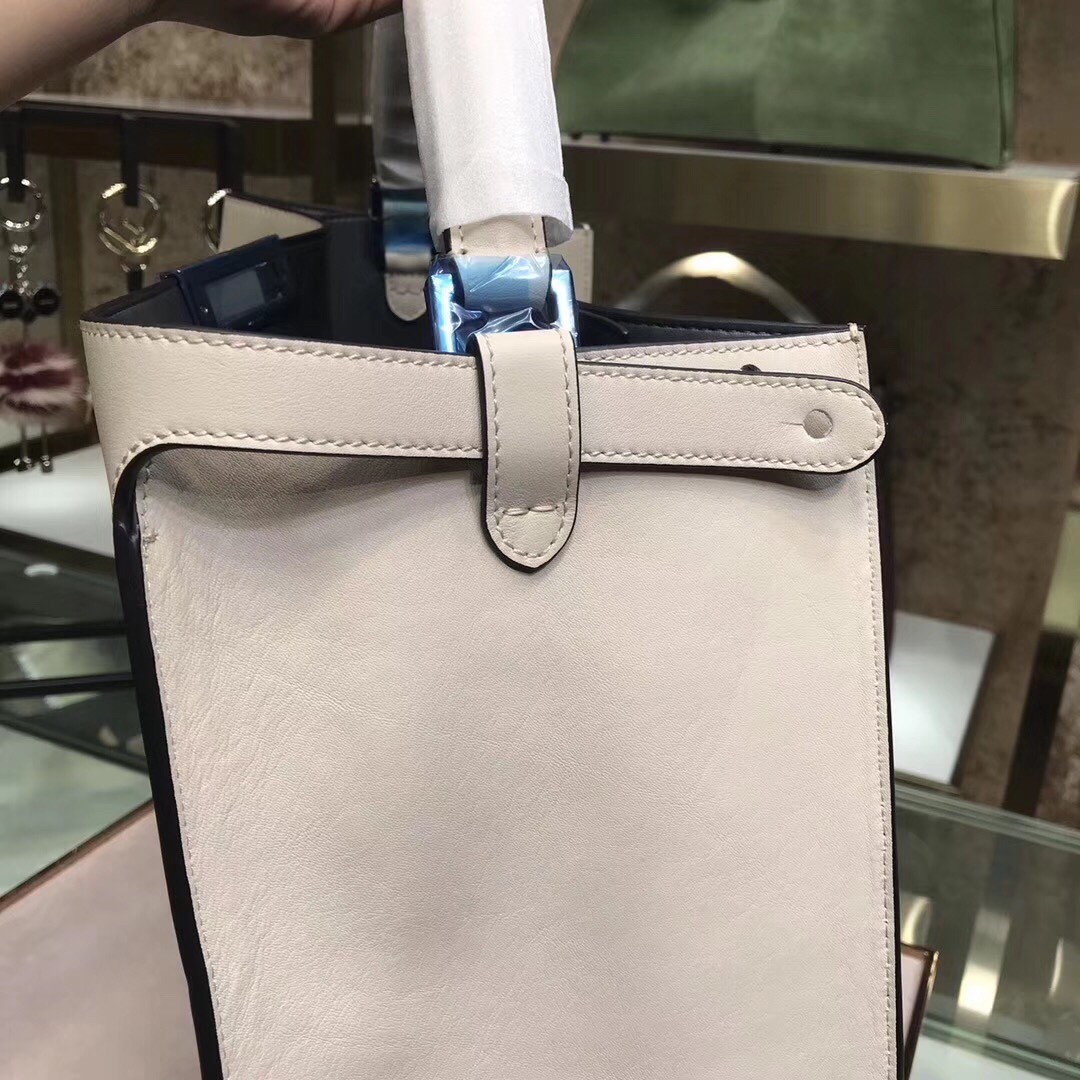 Fendi White Peekaboo X Lite Large Bag 049