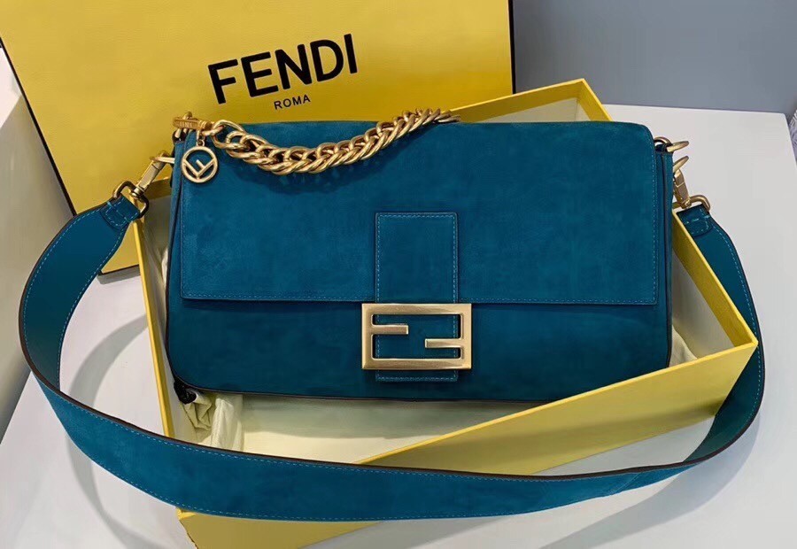 Fendi Medium Baguette Bag In Blue Suede Leather 750