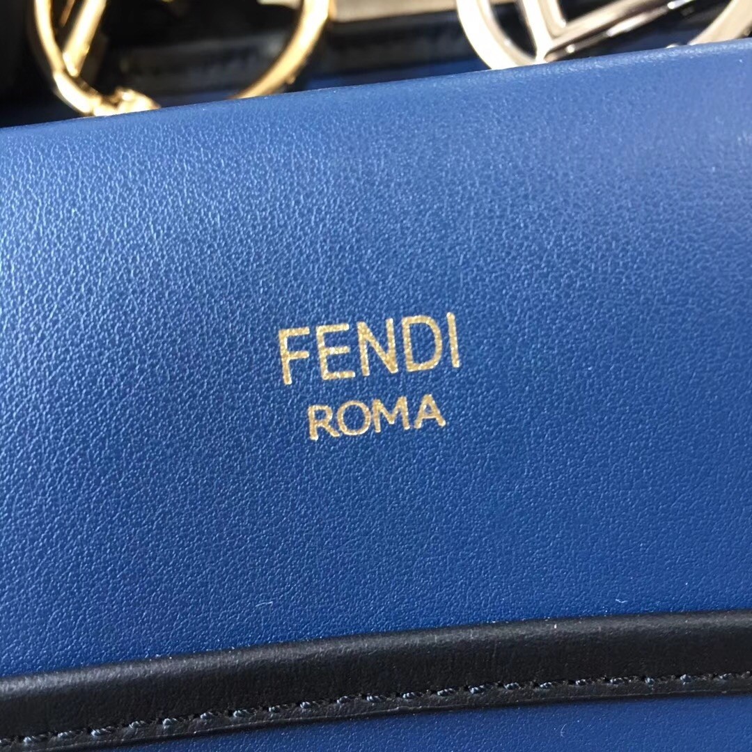 Fendi Small Runaway Bag In Black Calfskin Leather 600