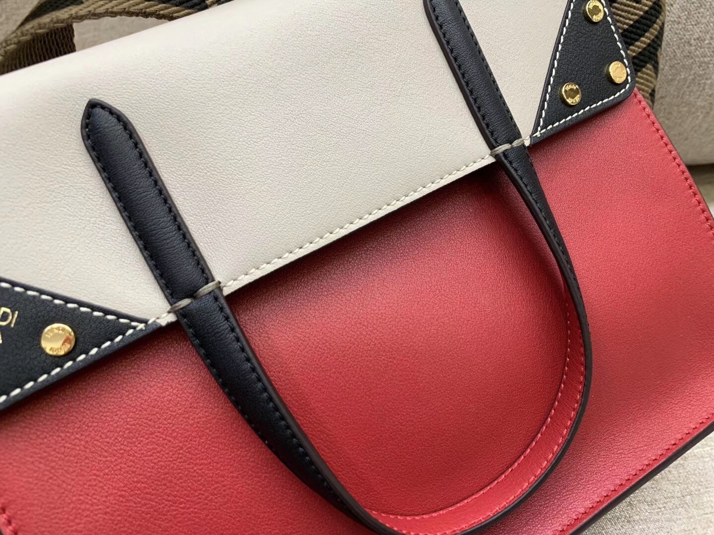 Fendi Regular Flip Tote Bag In Red Calfskin 066