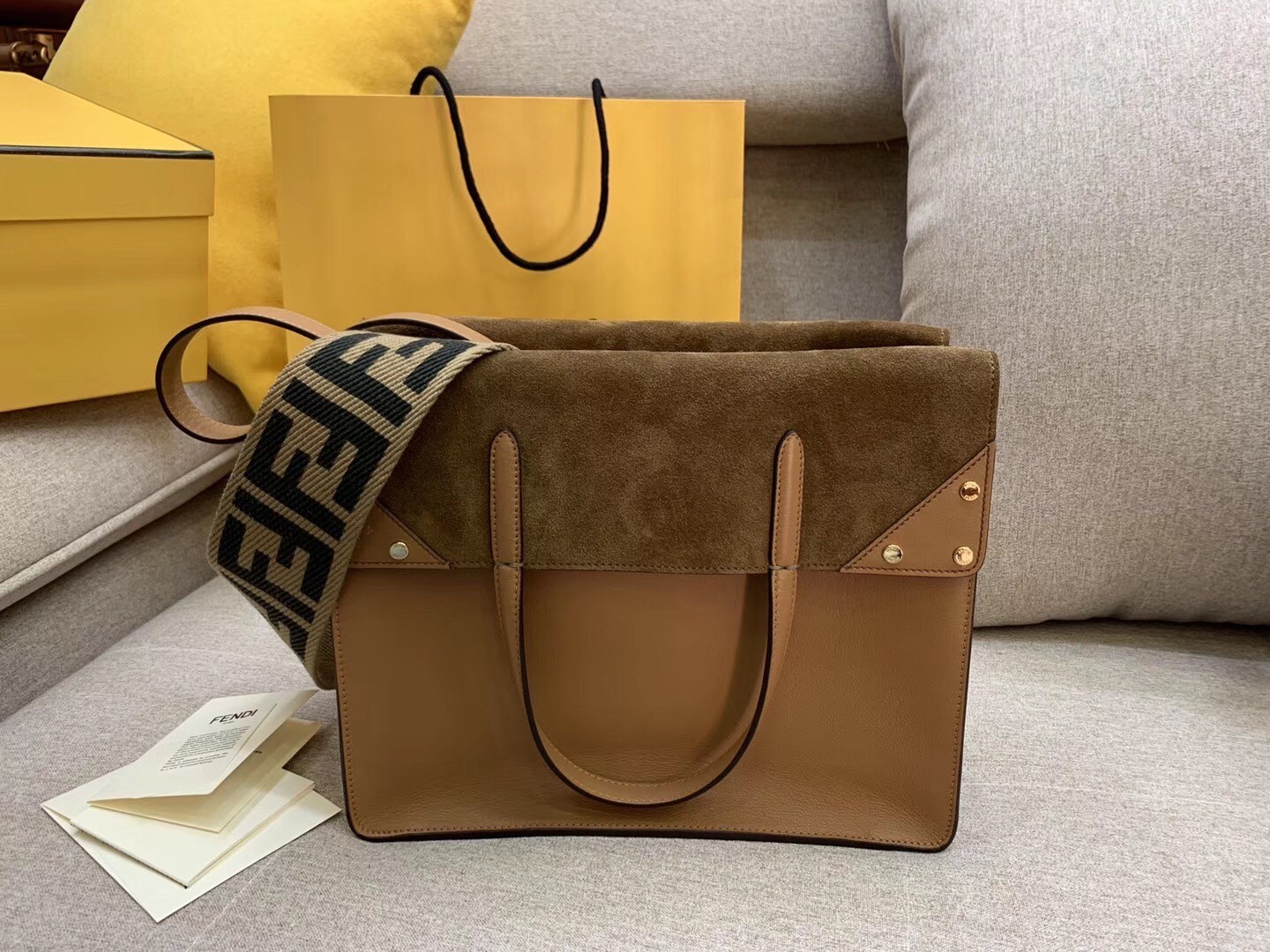 Fendi Large Flip Tote Bag In Brown Calfskin 118