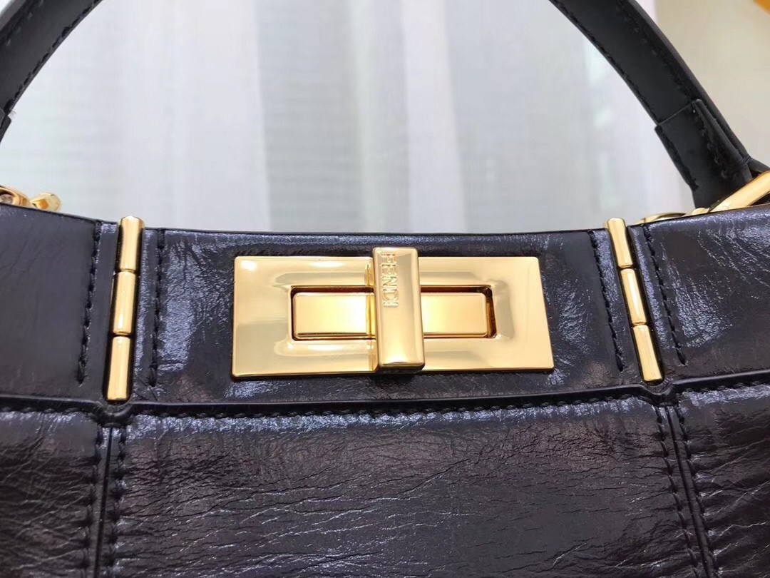 Fendi Peekaboo Medium Bag In Black Lambskin 246