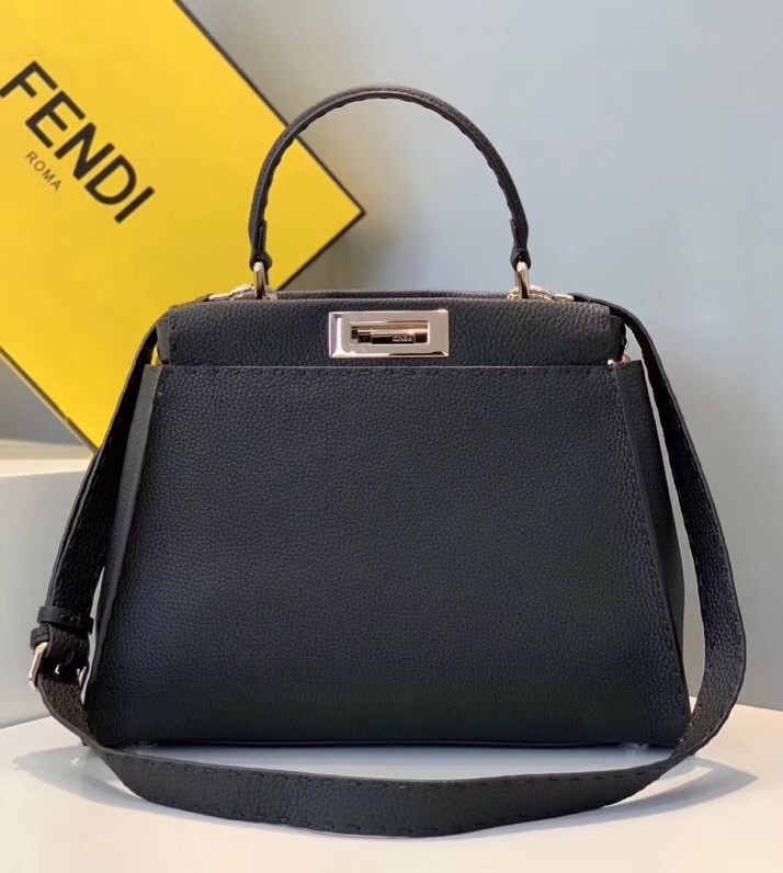 Fendi Selleria Peekaboo Medium Bag In Black Roman Leather 562