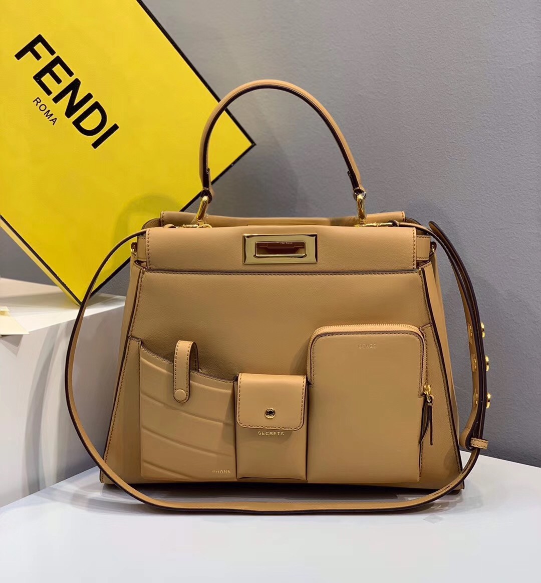 Fendi Peekaboo Pocket Medium Bag In Beige Calfskin 630