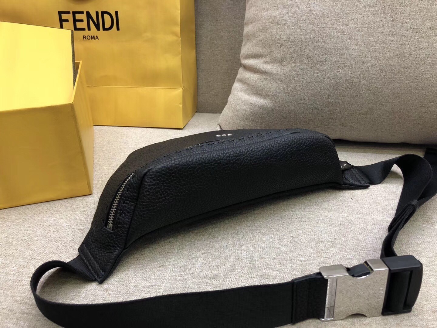 Fendi Belt Bag In Black Romano Leather 117