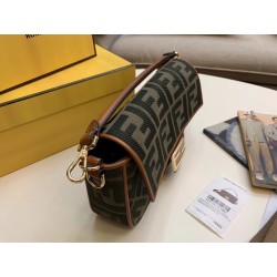 Fendi Baguette Medium Bag In Green Denim 265