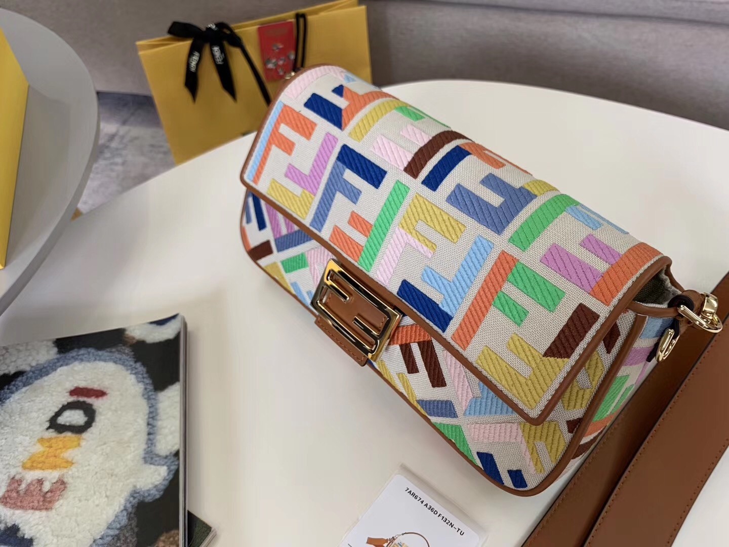 Fendi Baguette Medium Bag In Multicolour Canvas 294