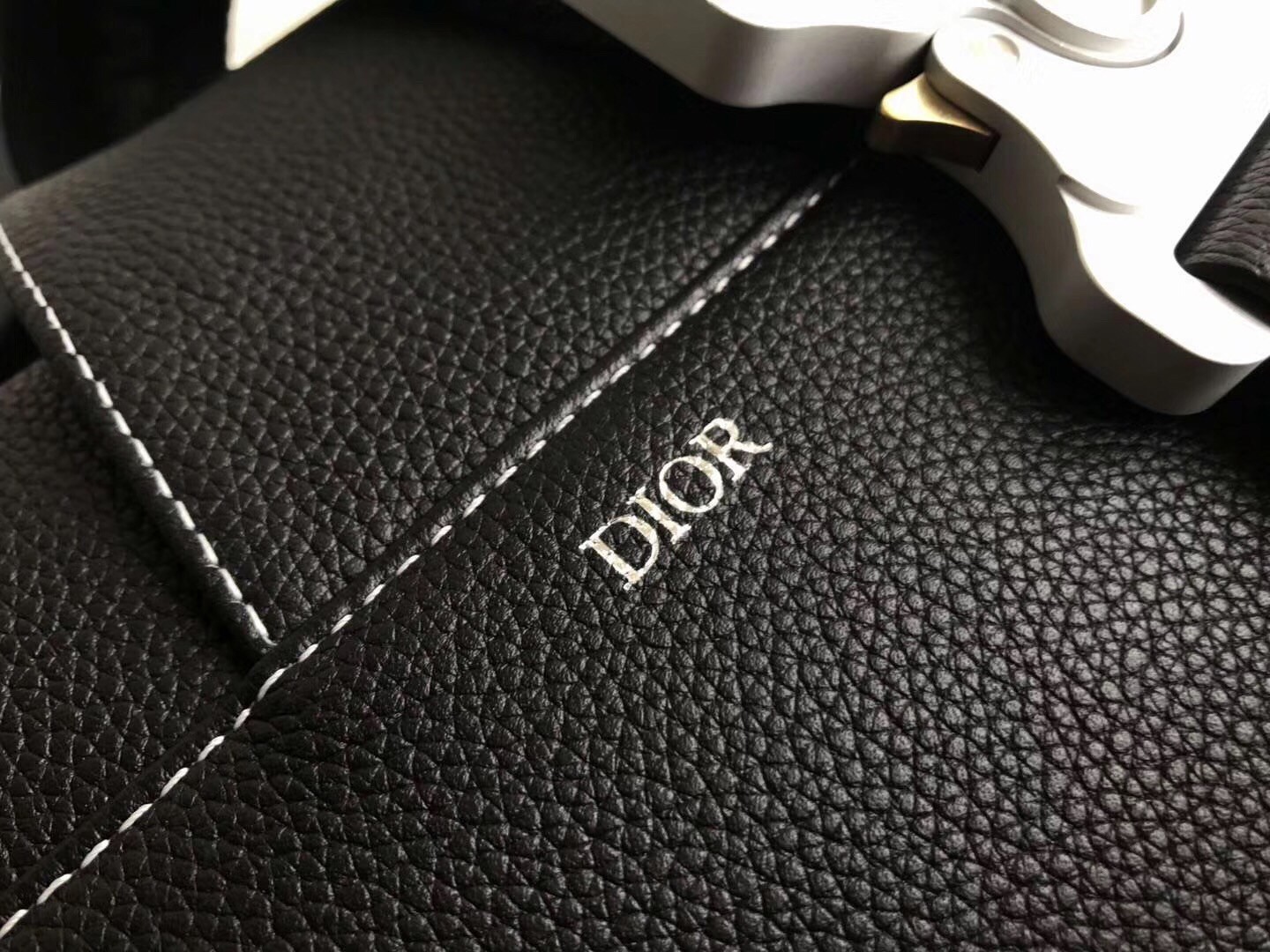 Dior Men's Saddle Belt Bag In Black Grained Calfskin 898